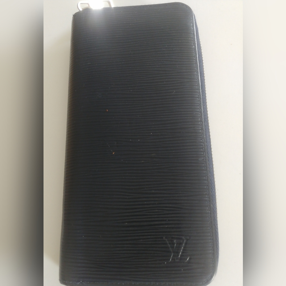 Louis Vuitton Textured Black Zip Wallet